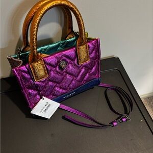 Selling this bought it for my shoes but they are different colors